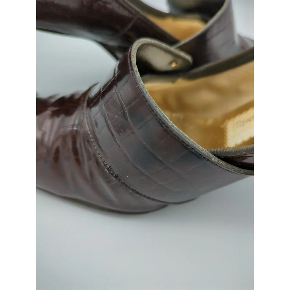 Vtg Town And Country Faux Alligator Block Heeled Pumps Womens 8 AA Brown Leather